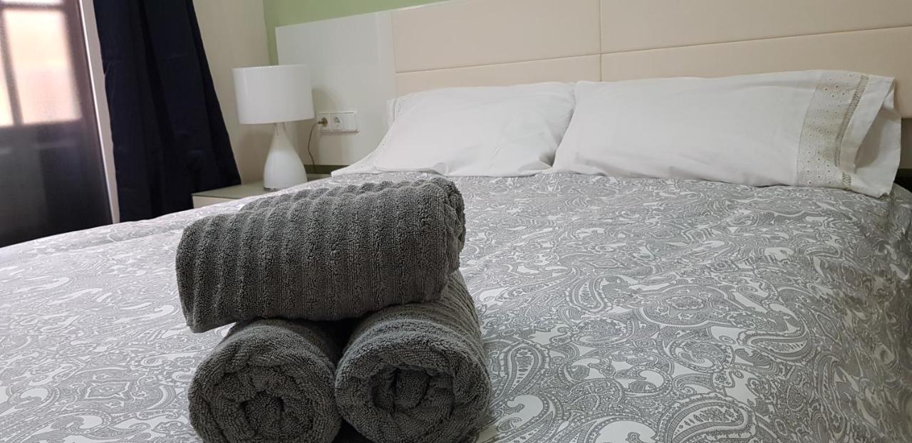 Lux Home - Sierpes Terrace Севилья Экстерьер фото